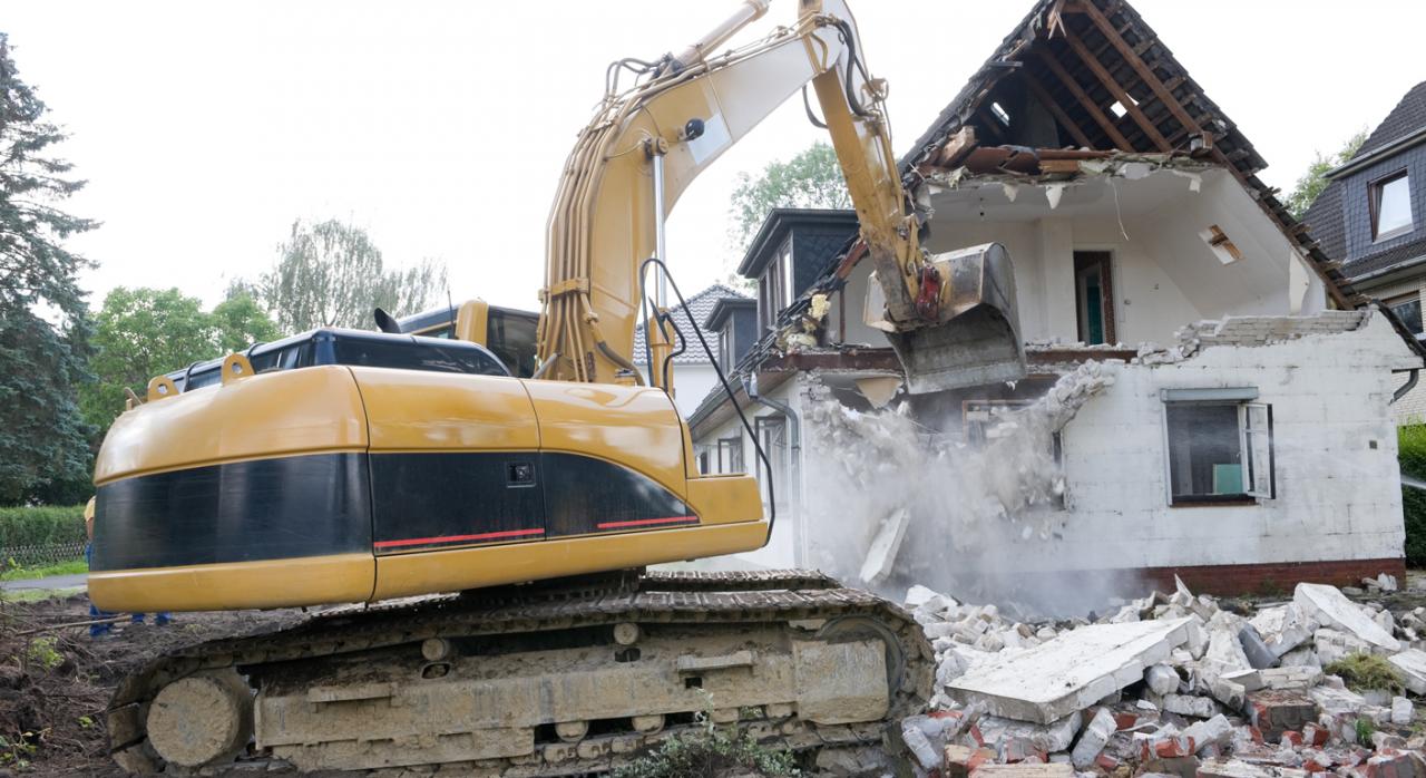 Incidente de imposibilidad legal o jurídica de ejecución de sentencia que ordena la demolición de viviendas e interpretación del artículo 108.3 de la LJCA